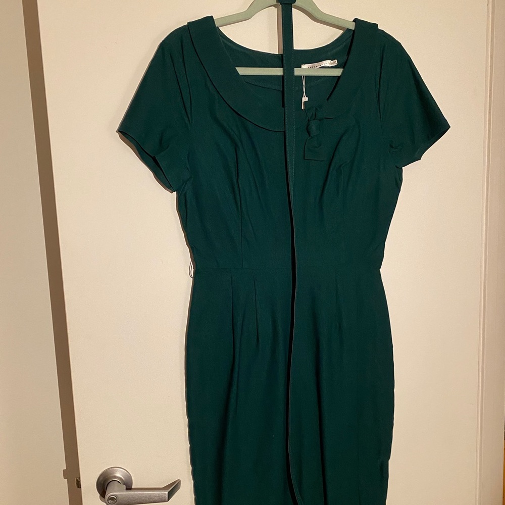 Dark Green collared Muxxn Dress with Belt